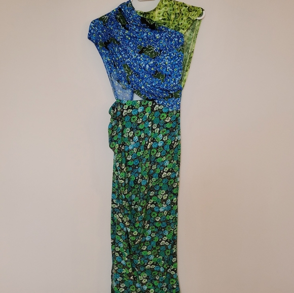 Zara Woman FW21 Floral Print Dress Blur Green Cut Out - Picture 7 of 12